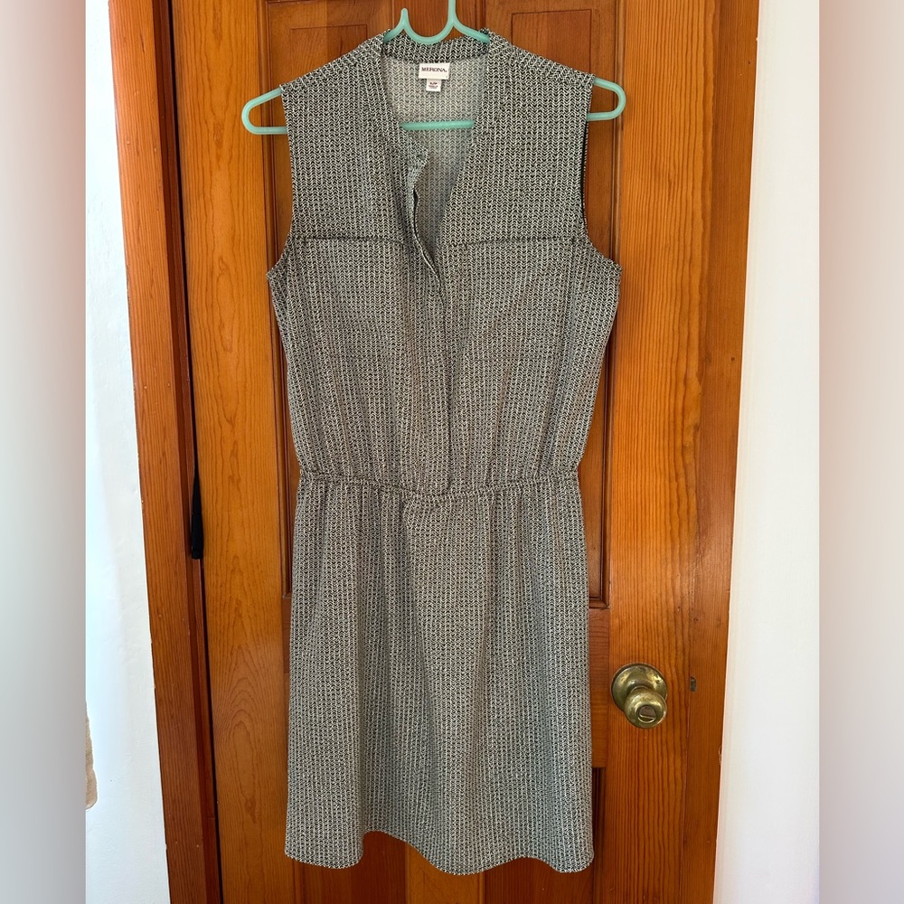Merona Green and White Pattern Sleveless Dress - Size Small